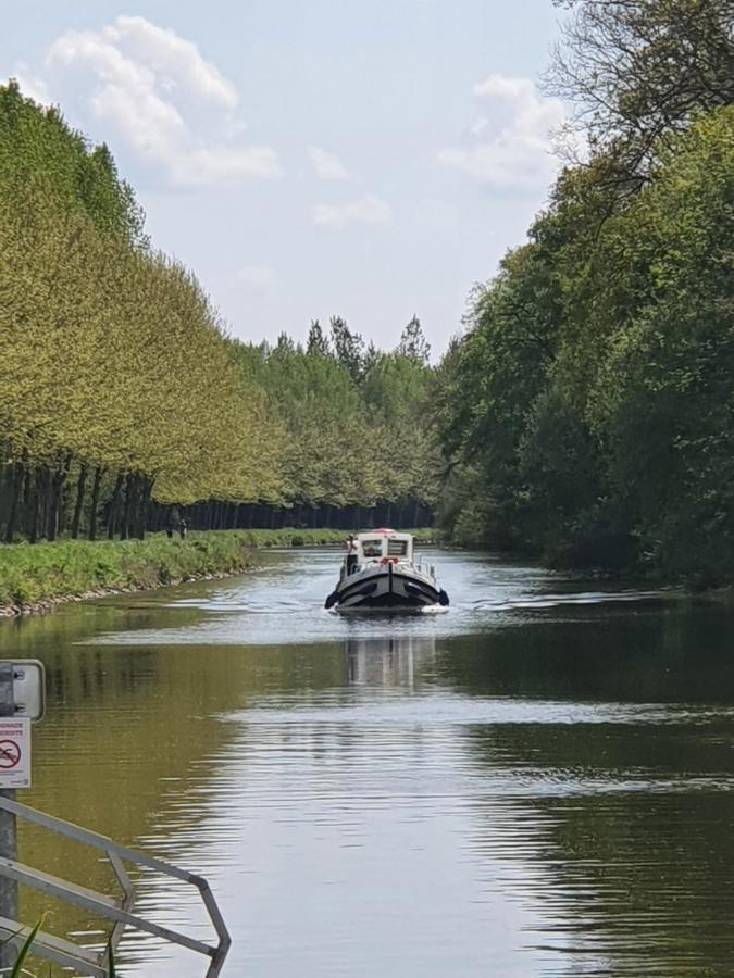 Aux Lits Du Canal Josselin Eksteriør bilde